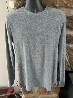 True Classic Athletic Long Sleeve T-Shirt, Heather Gray - Men’s Medium